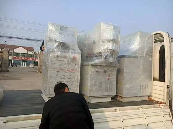 泰山海特牌F6L912機(jī)油泵試驗(yàn)臺(tái)、噴油泵試驗(yàn)臺(tái)等設(shè)備同時(shí)發(fā)貨